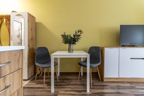 20th Residence Studio