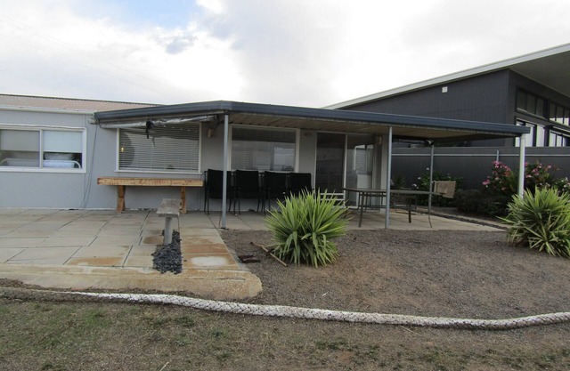 21-Positioned at the start of Black Point! Excellent sea views! Dog friendly!