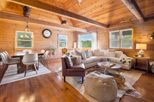 216 Ridge Lane