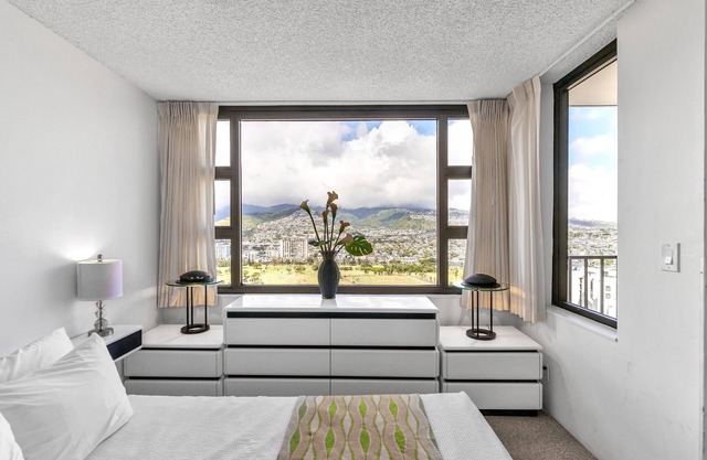 21st Floor Condo With View of Ko'olau Mountains and the Ala Wai Canal by Koko Resort Vacation Rentals