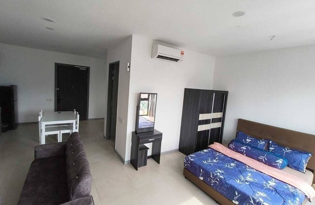 22 Macalisterz By Georgetown Premium New 2025