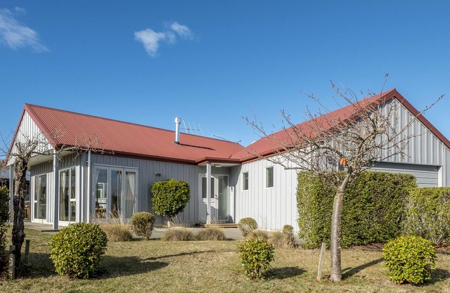 22 Tarndale Place
