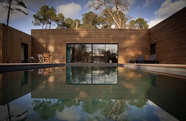 Casa contemporánea de 220m2 con piscina climatizada a 15 minutos del océano.