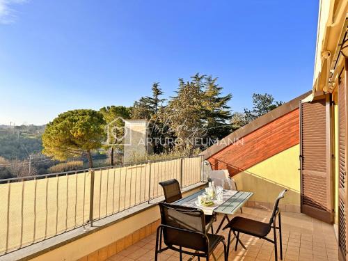 227 - Appartamento bilocale al 2 piano con ascensore, in residence con PISCINA , aria condizionata e GARAGE - SPIAGGIA gratis al WHITE BEACH CLUB dal 23 Agosto esclusi Sab-Dom