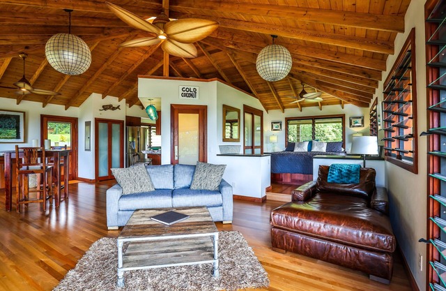 23 Acre Estate, vista al mar y al atardecer, jacuzzi, acceso privado a la playa, la jungla!