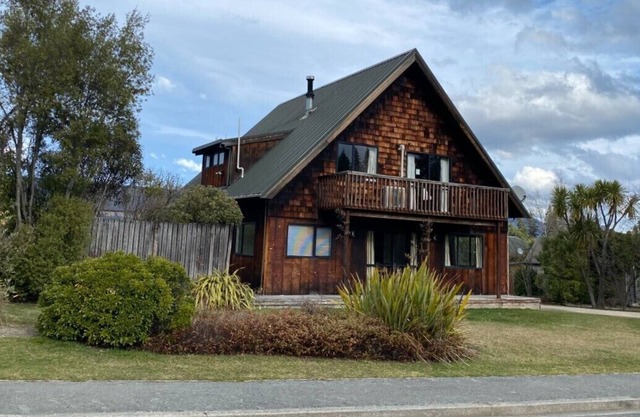 23 Caverhill Close