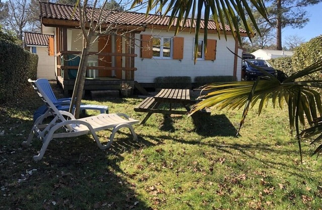 Parque residencial con piscina