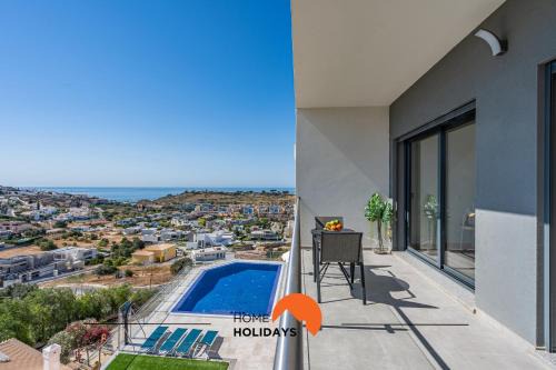 #233 Fox Trail by Home Holidays