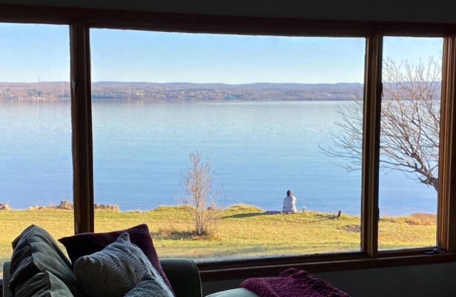 235 FT Private Lake Superior Shoreline, Kayaks, PingPong Table
