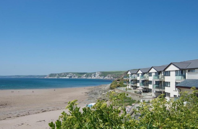24 Burgh Island Causeway