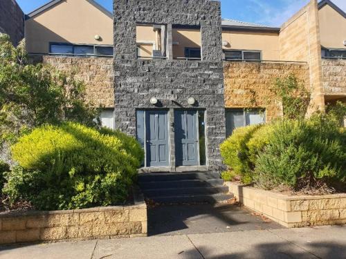 24 Gillies St Apartment