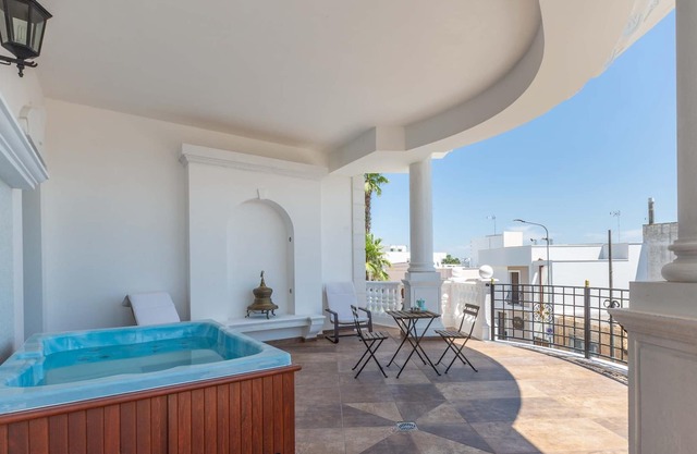 2448 Palazzo Montagna - Suite by BarbarHouse