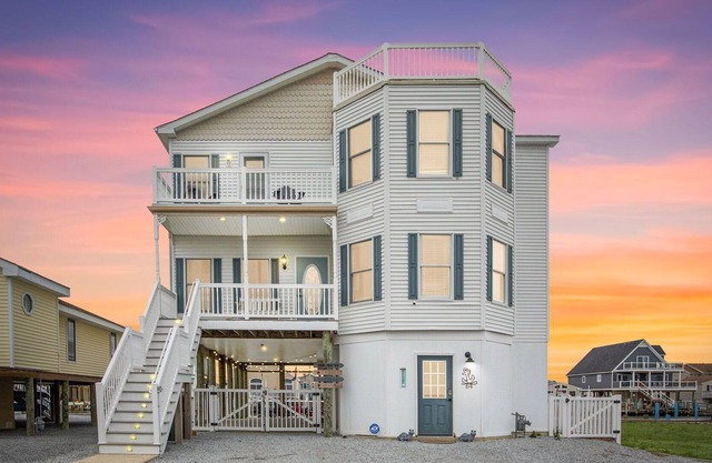 2450 SF of Luxury on the Lagoon!