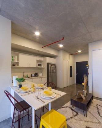 2512 URBN Escalante Hermoso Loft SIN PARQUEO