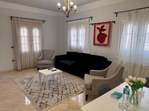25213 · Spacious 2BR Apt. 1BA New Cairo
