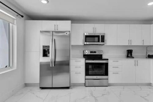 25893 Sw 144 CT · 3 Bed 2.5 Bath Townhome Rooftop 1 Parking Spot