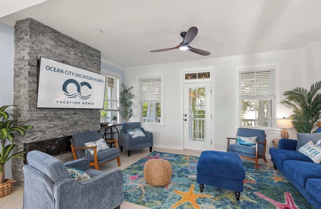 27 Island Edge - Sunset Island Luxury Townhome