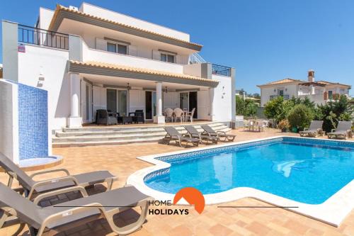 #297 Espaçosa Vivenda V5 by Home Holidays