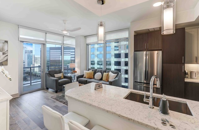 2b/2b Apartment @ Latitude Med Center