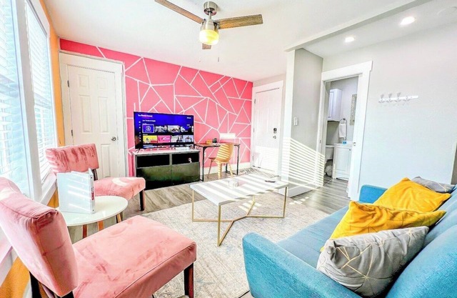 2BDR+Extd Stay Discounts+Central+RemoteWork