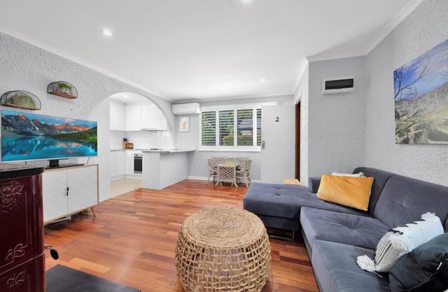 2BDR Holiday Flat near Bright-Entire Place