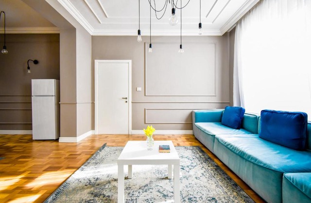 2bdr Luxury On Prime Location