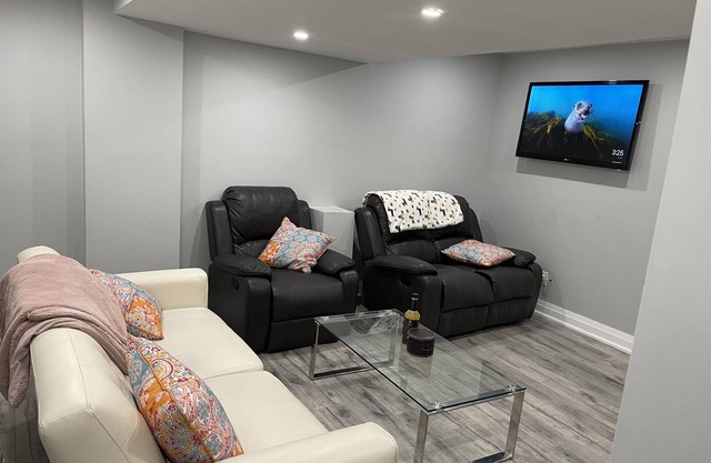 2Bdrm Basement Apartment Available In A Nice Neighborhood