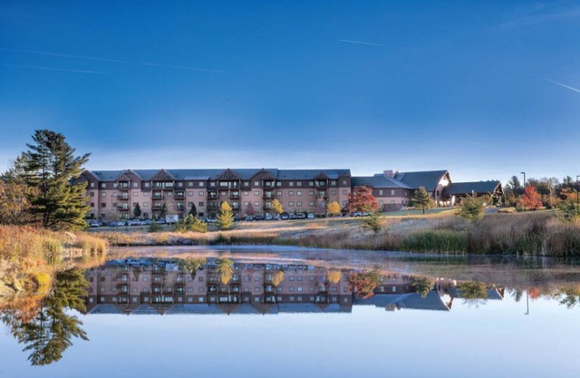 2Bed/2Bath Deluxe Unit in Our Dells Resort w/Access to Wilderness Territory!