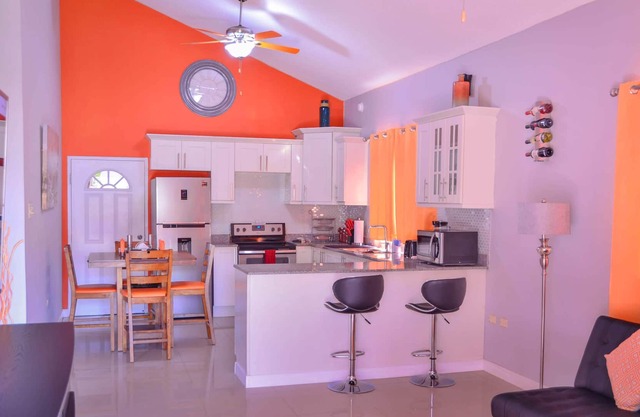 2 habitaciones * Cama King Size * Piscina * Cerrado * Seguro