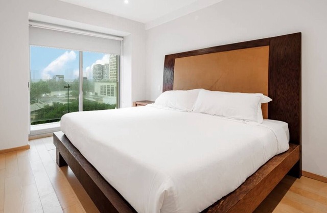 2BR Apt in Polanco - Pool - City Skyline View
