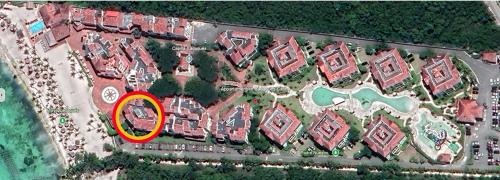 2BR Beachfront Cadaques Caribe