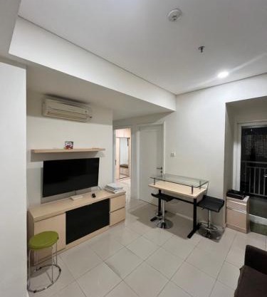 2BR Big Lt 6 Parahyangan Residences