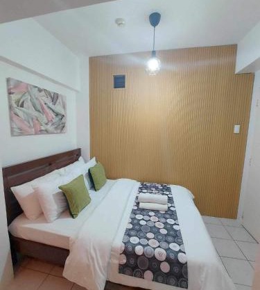 2BR Condo in Tagaytay I Lake View I Fast Wifi I Free Parking