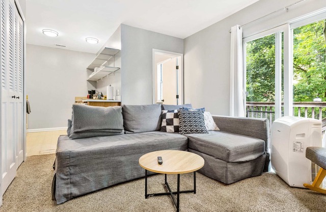 Duplex de 2 dormitorios, fácil paseo al centro de Ann Arbor