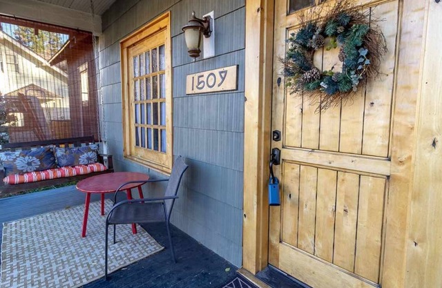 2BR home on South Hill near downtown & hospitals