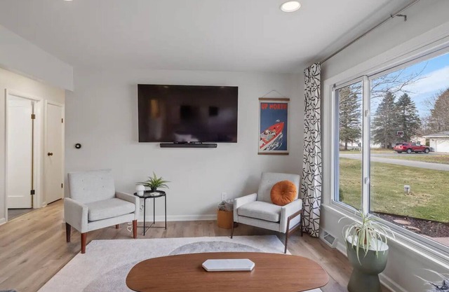 *2BR Northside Home by Casino, River, & Trails*