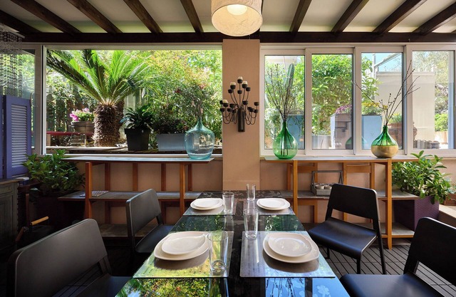 2BR Oasis South Riviera Stay MK