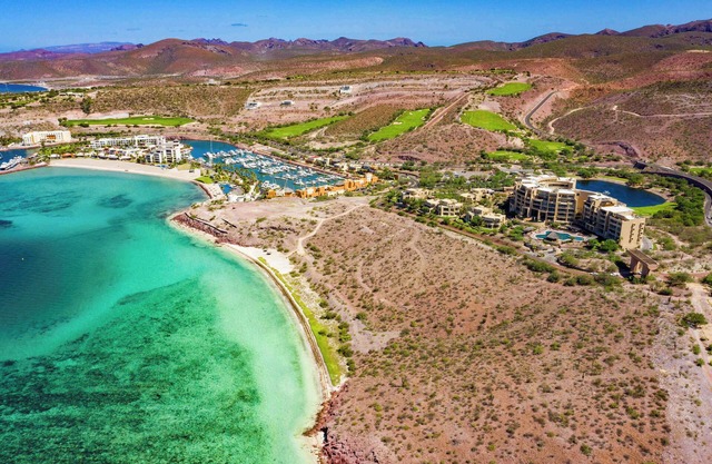 2BR Ocean View & Private Terrace at Vistamar