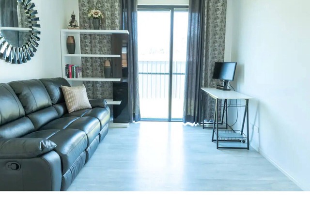 2BR Suite with Lounge, Bath & Workstation