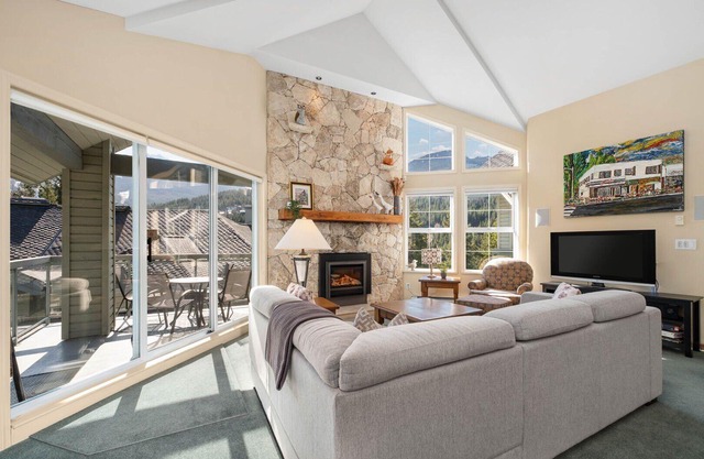 ACTIVIDADES GRATUITAS - Suite en el último piso con vistas a la montaña de Harmony Whistler