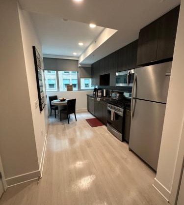 2BR Townhouse Located DTLA