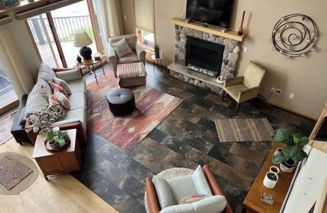 2BR Waterfront Retreat on Portage Lake & DNR Trail