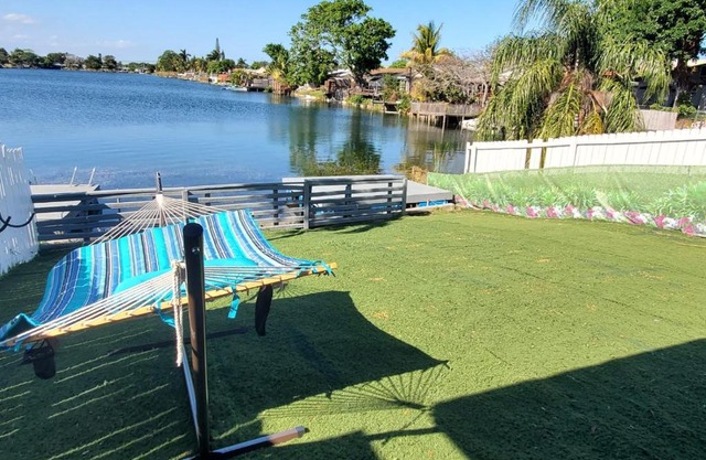 3/2 Lake House - Water Activities And Docking Area 2
