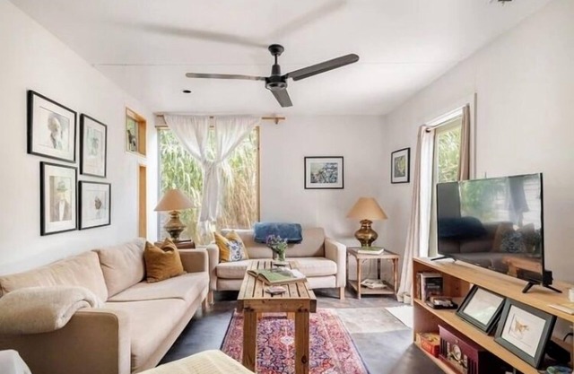 3/2 Mod Hideaway, Laid-back Loft. ACL/ S Congress/ Downtown. Dog-Friendly