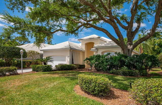 3/2 on GC at UPCC Close to Beaches.GOLF CART to Great Pool. Major UPDATE n 2025!