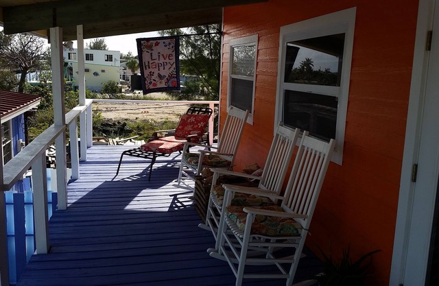 3/3 de muelle, WIFI, carrito de golf netflix y alquiler de botes disponibles