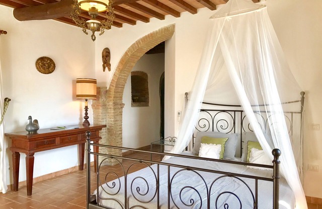 3 APARTAMENTOS en podere "FONTEMIGLIARI", Montecatini val di Cecina, TOSCANA