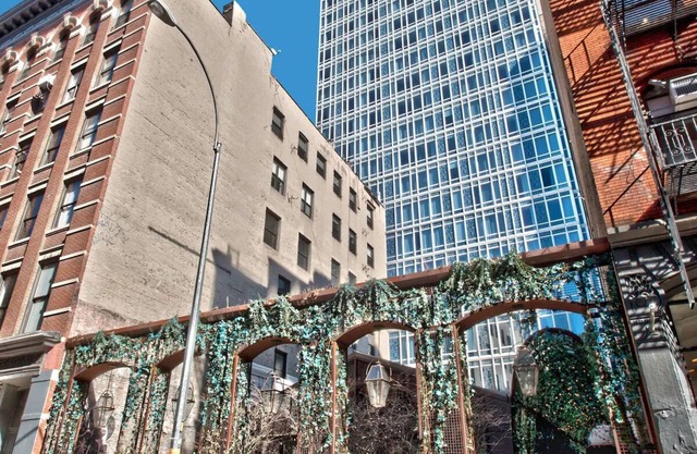 3 Awe-Inspiring Units w/ City Skyline Background Views! Pets Allowed, Parking!