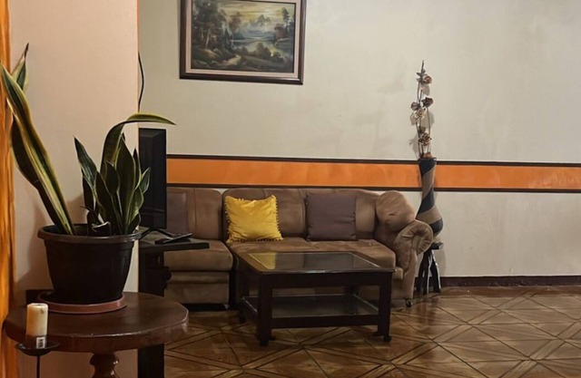 Hermoso apartamento muy centrico en San Ramon . Muy seguro, 3 habitaciones.