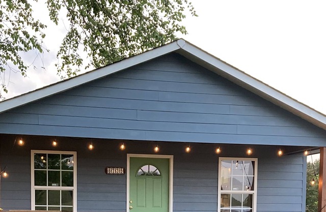 3 bed 2 bath cottage near Little River